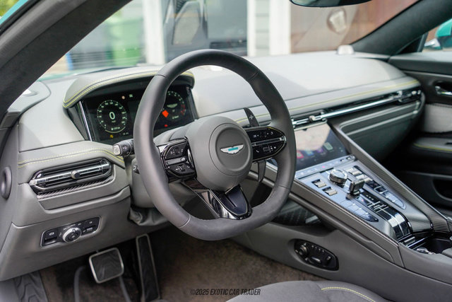 Used 2025 Aston Martin DB12 Coupe RWD image 43