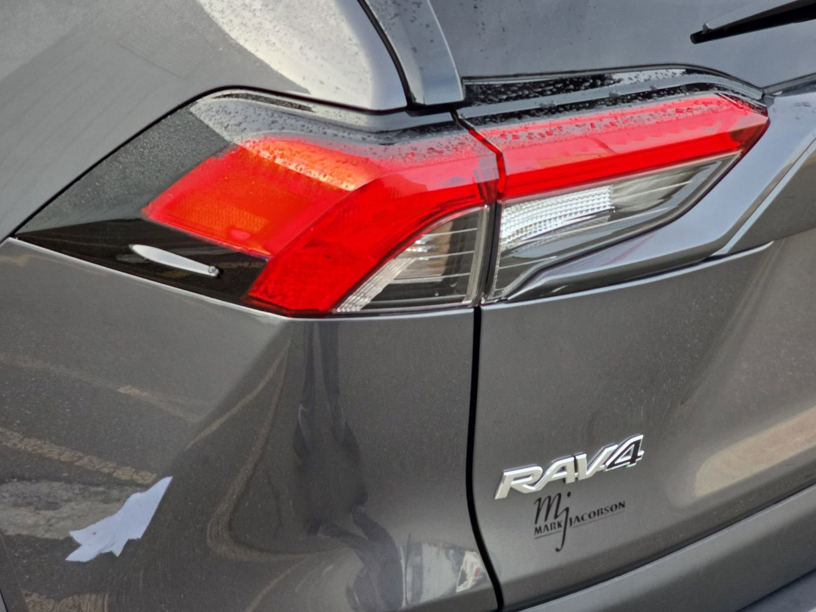 Used 2024 Toyota RAV4 XLE image 40