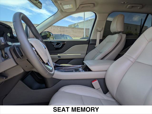 Certified 2023 Lincoln Aviator AWD w/ Class IV Trailer Tow Package image 20