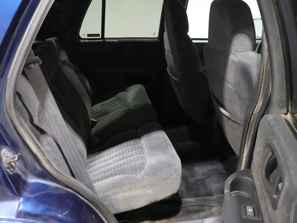Used 2000 Chevrolet Blazer LS w/ LS Preferred Equipment Group AWD/4WD image 20
