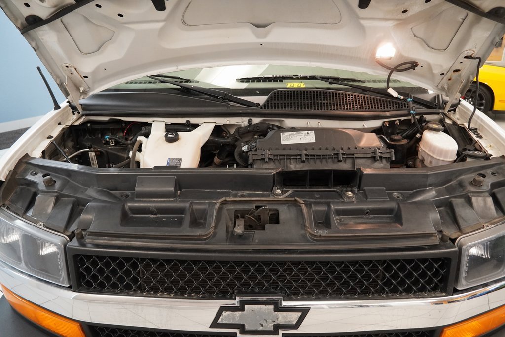 Used 2021 Chevrolet Express 2500 w/ Driver Convenience Package image 30