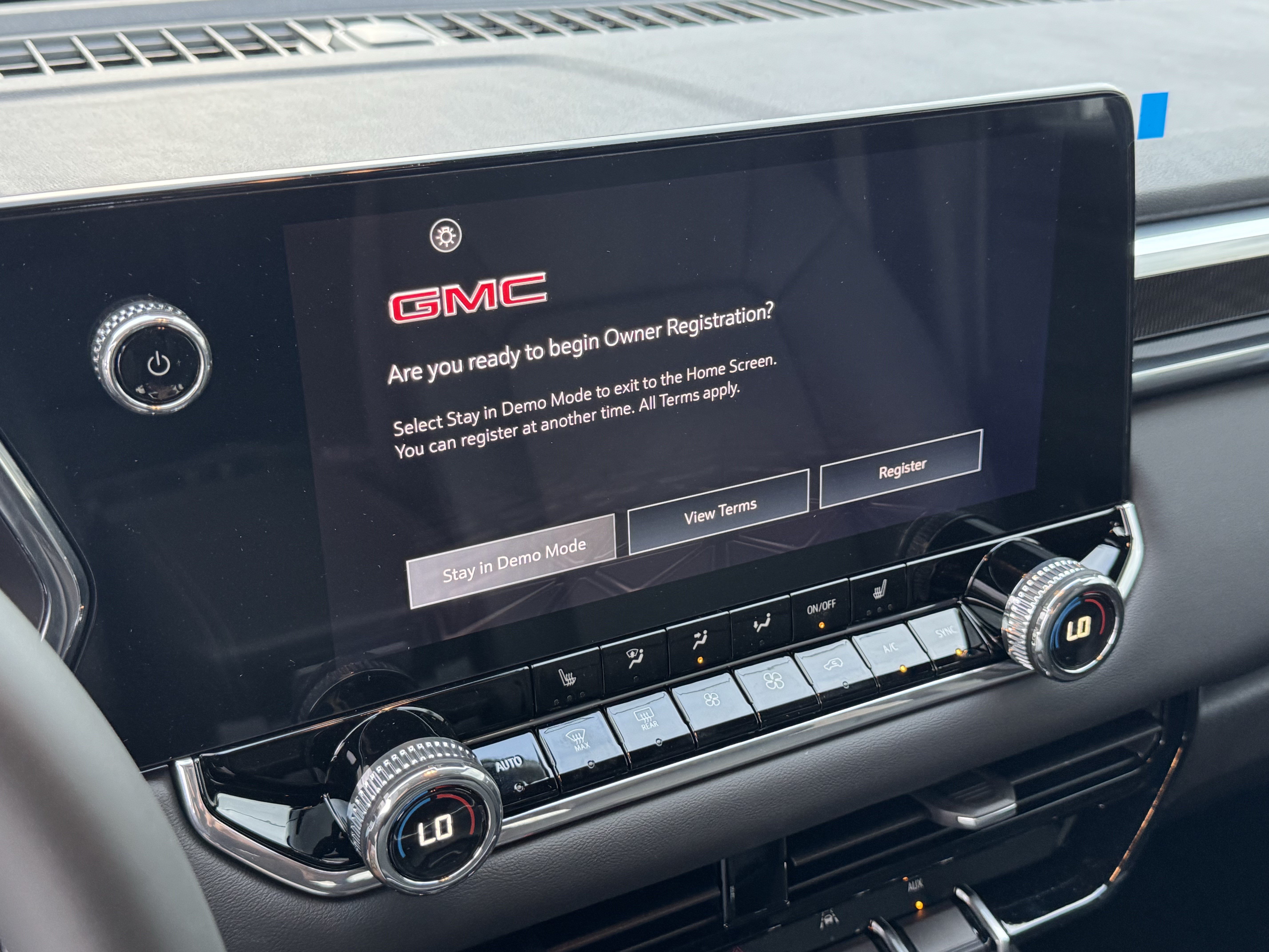 New 2026 GMC Canyon Elevation w/ Convenience Package RWD image 17