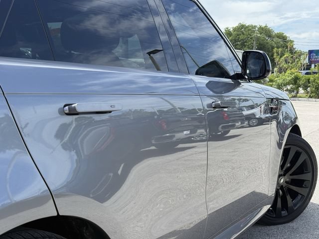 Used 2025 Land Rover Range Rover Sport Dynamic SE AWD/4WD image 8