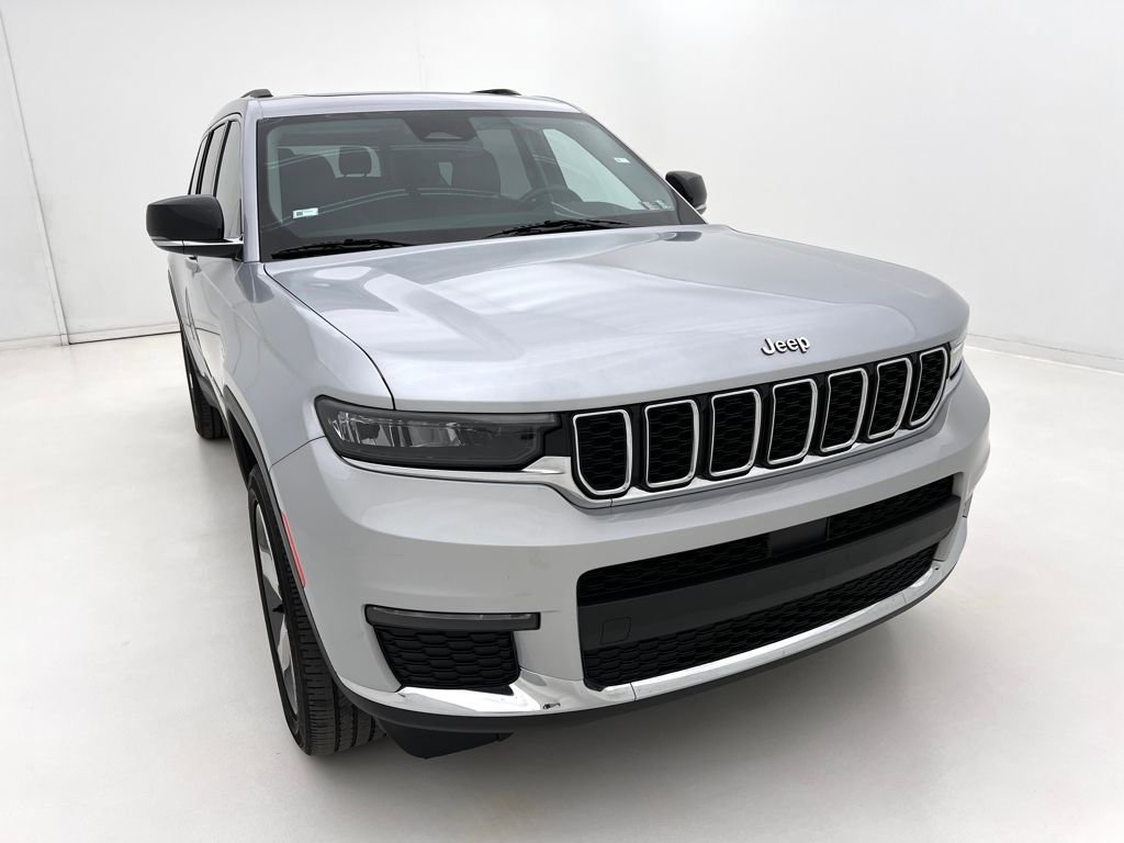 Used 2021 Jeep Grand Cherokee L Limited image 3