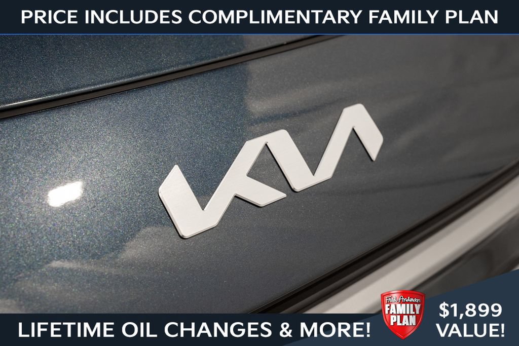 New 2026 Kia Niro EX FWD image 3