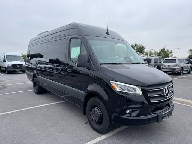 New 2025 Mercedes-Benz Sprinter 3500 image 1