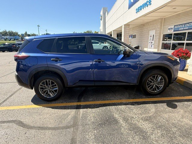 Used 2023 Nissan Rogue S AWD/4WD image 4