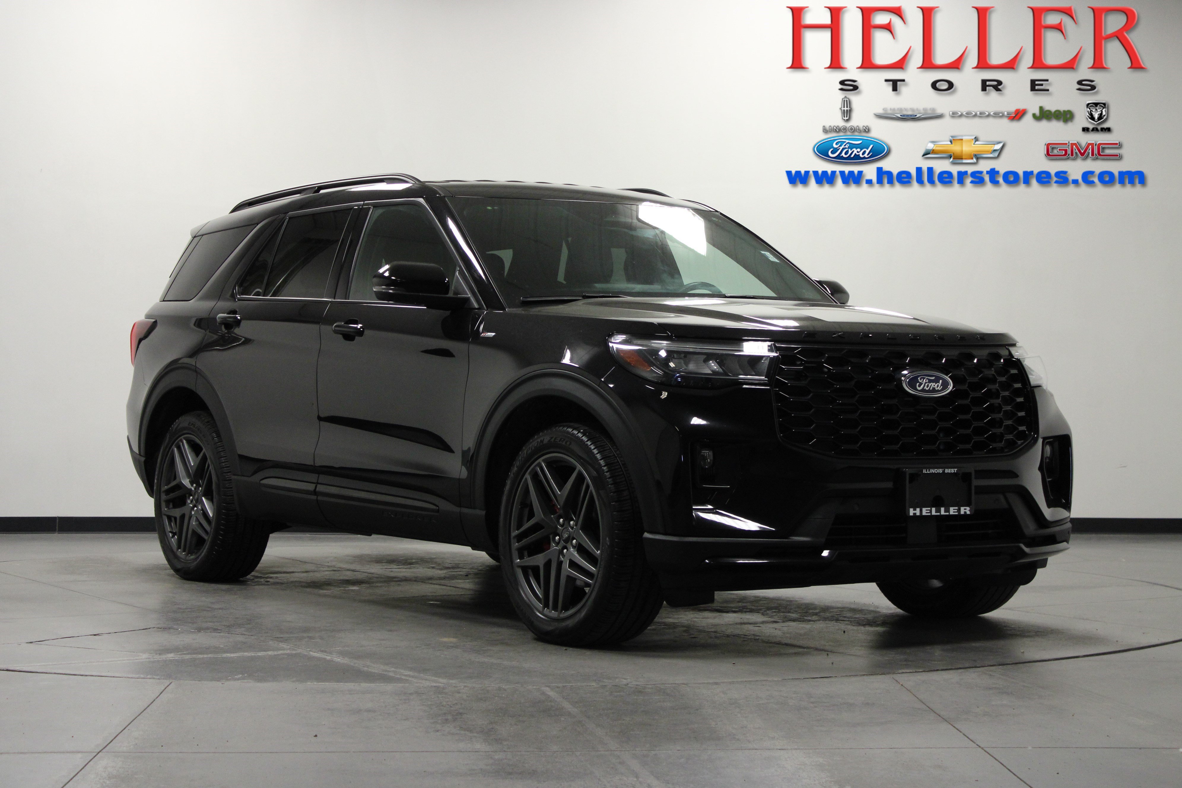 Used 2025 Ford Explorer ST-Line w/ ST-Line Street Pack AWD/4WD image 1