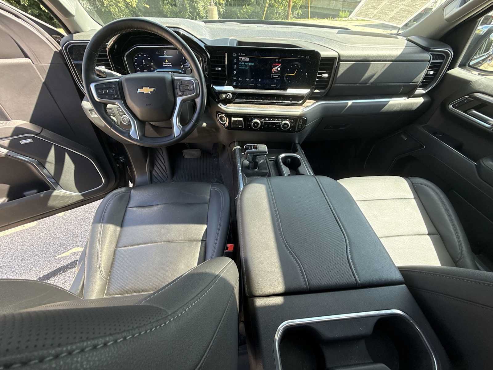 Certified 2023 Chevrolet Silverado 1500 LTZ AWD/4WD image 20