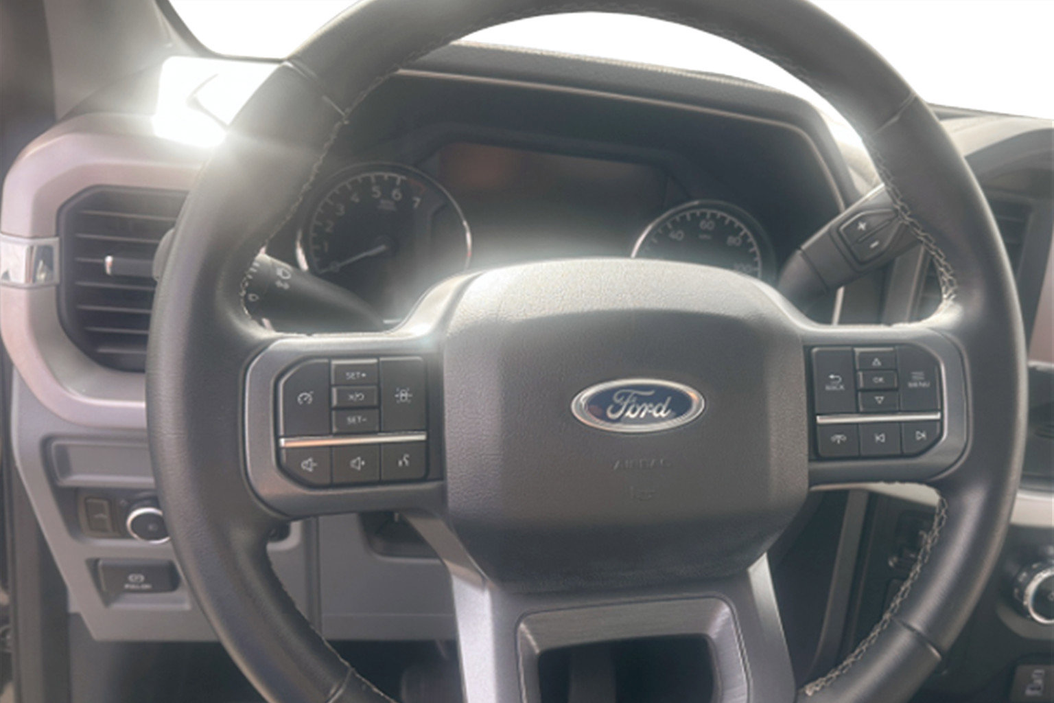 Used 2023 Ford F150 XLT w/ Equipment Group 301A Mid image 17