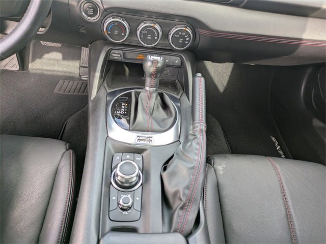 Used 2019 MAZDA MX-5 Miata RF Grand Touring image 17