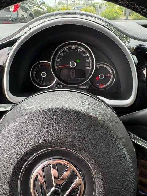 Used 2019 Volkswagen Beetle 2.0T S FWD image 2