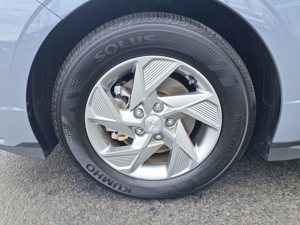 Used 2026 Hyundai Sonata SE FWD image 28