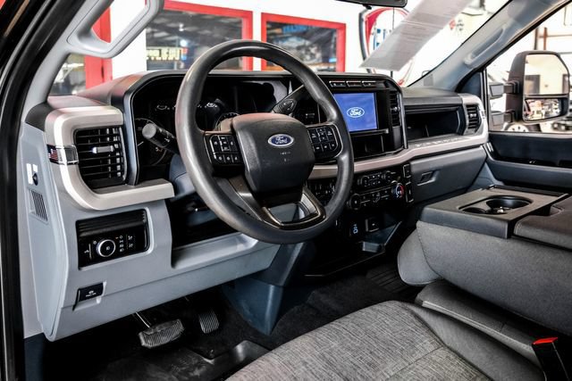 Used 2023 Ford F250 XL w/ STX Appearance Package AWD/4WD image 5