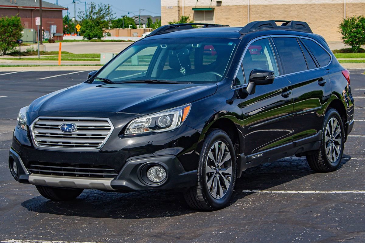 Used 2016 Subaru Outback 2.5i Limited AWD/4WD image 3