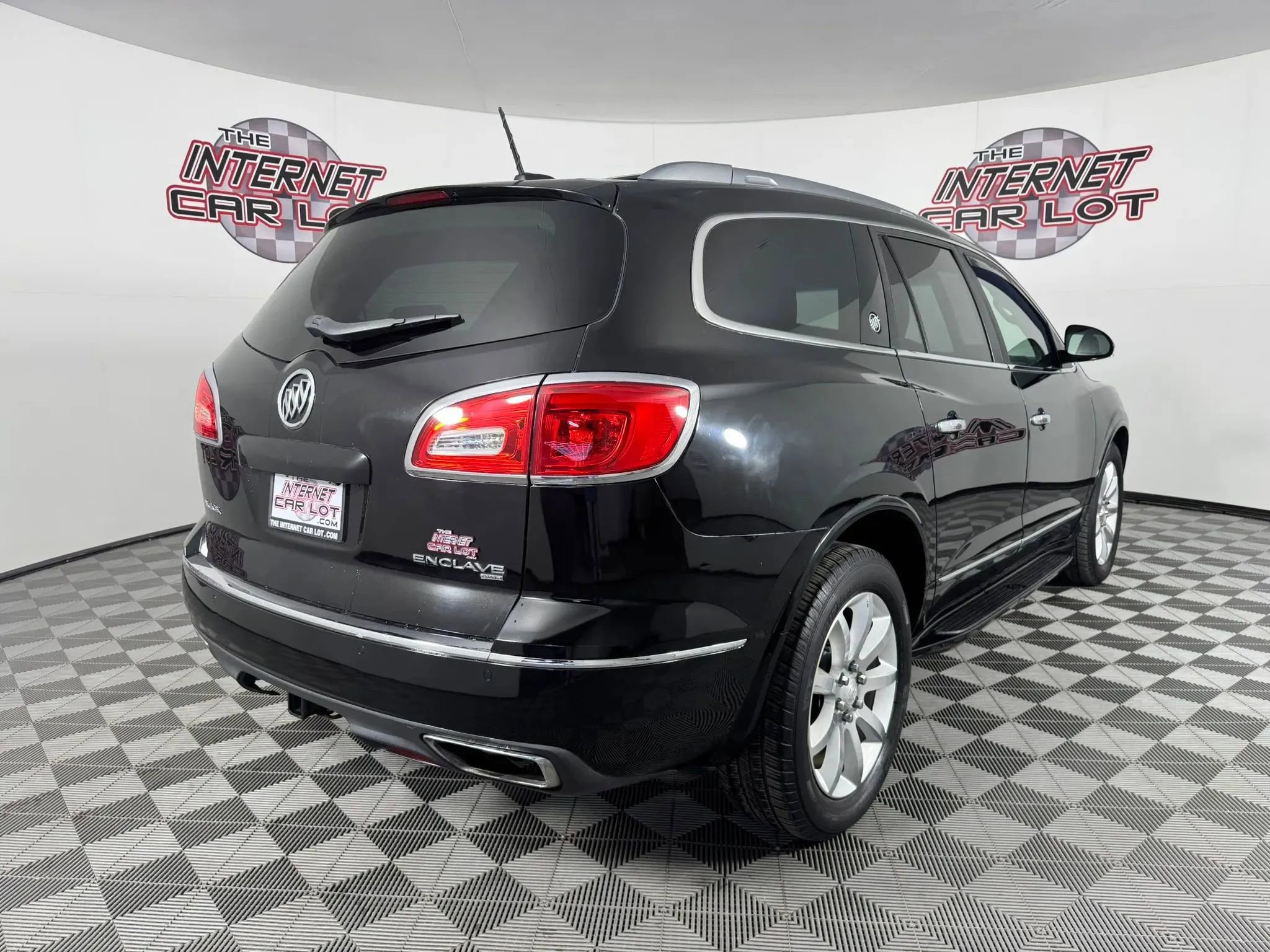 Used 2017 Buick Enclave Premium w/ Experience Buick Package AWD/4WD image 7