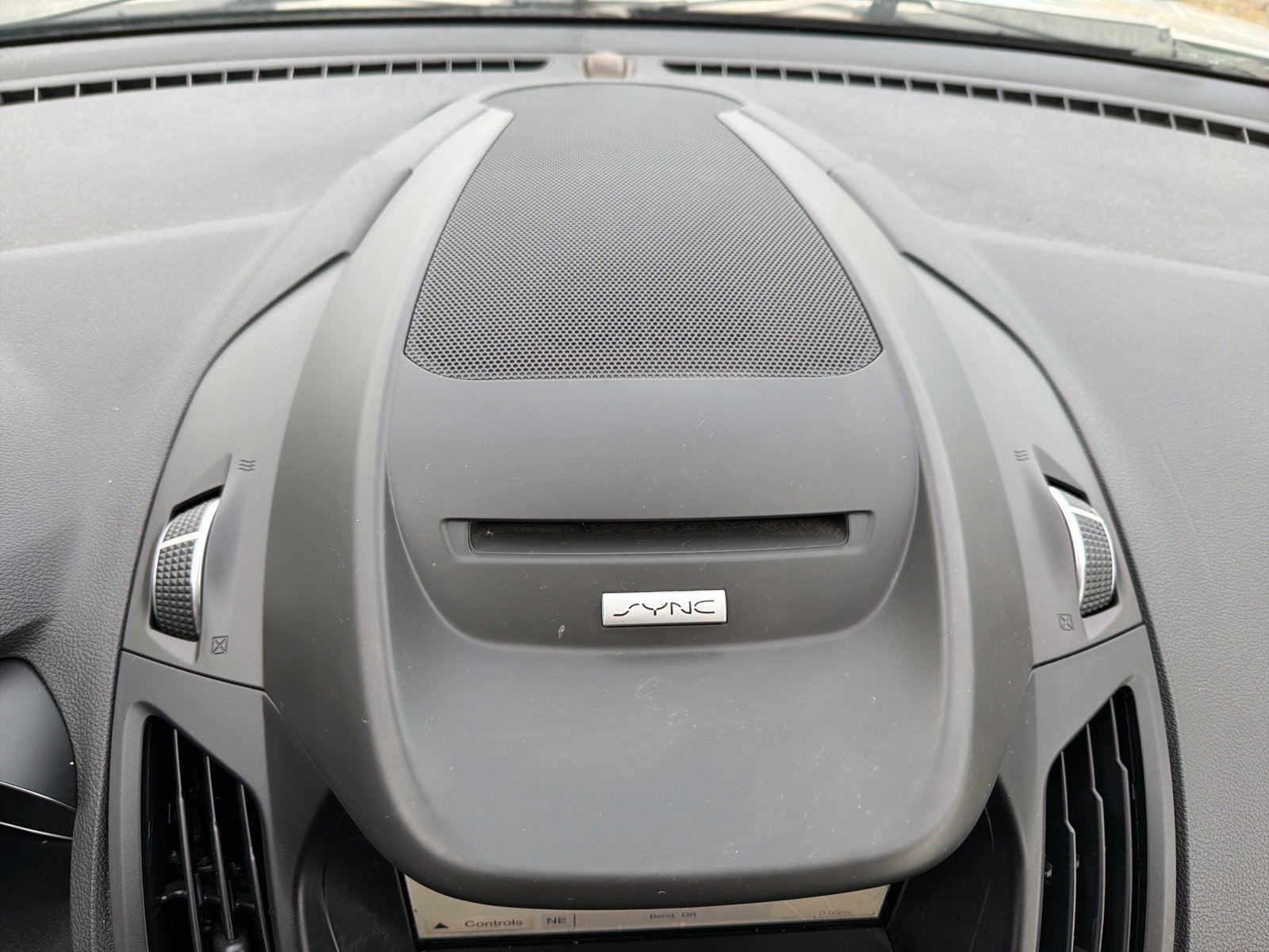 Used 2017 Ford Escape Titanium image 34