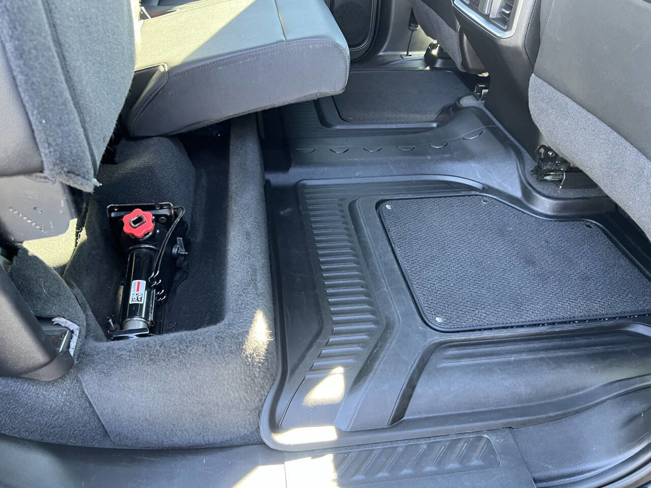 Used 2021 GMC Sierra 2500 AT4 w/ AT4 Preferred Package image 30