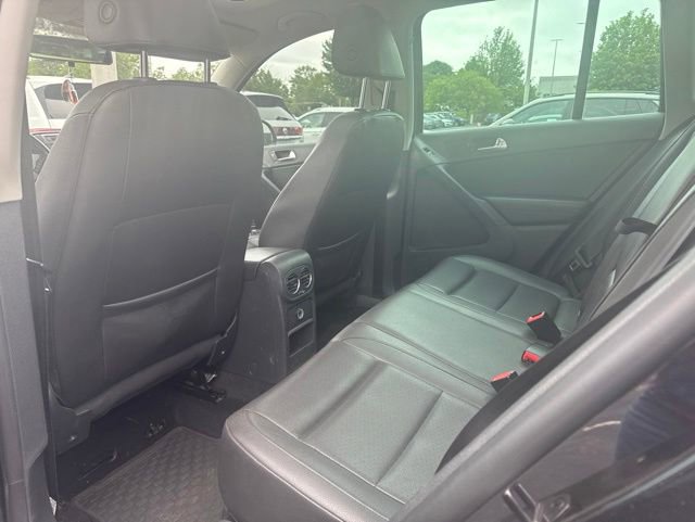 Used 2013 Volkswagen Tiguan SE AWD/4WD image 19