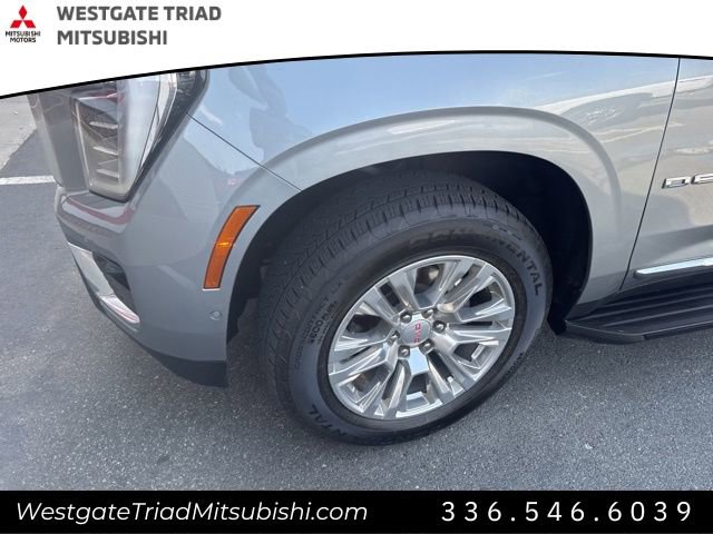 Used 2025 GMC Yukon Denali AWD/4WD image 4