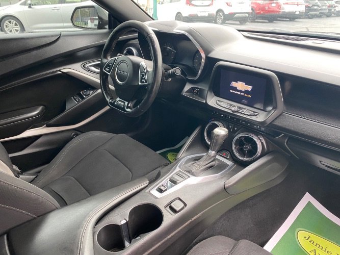 Used 2017 Chevrolet Camaro SS RWD image 14