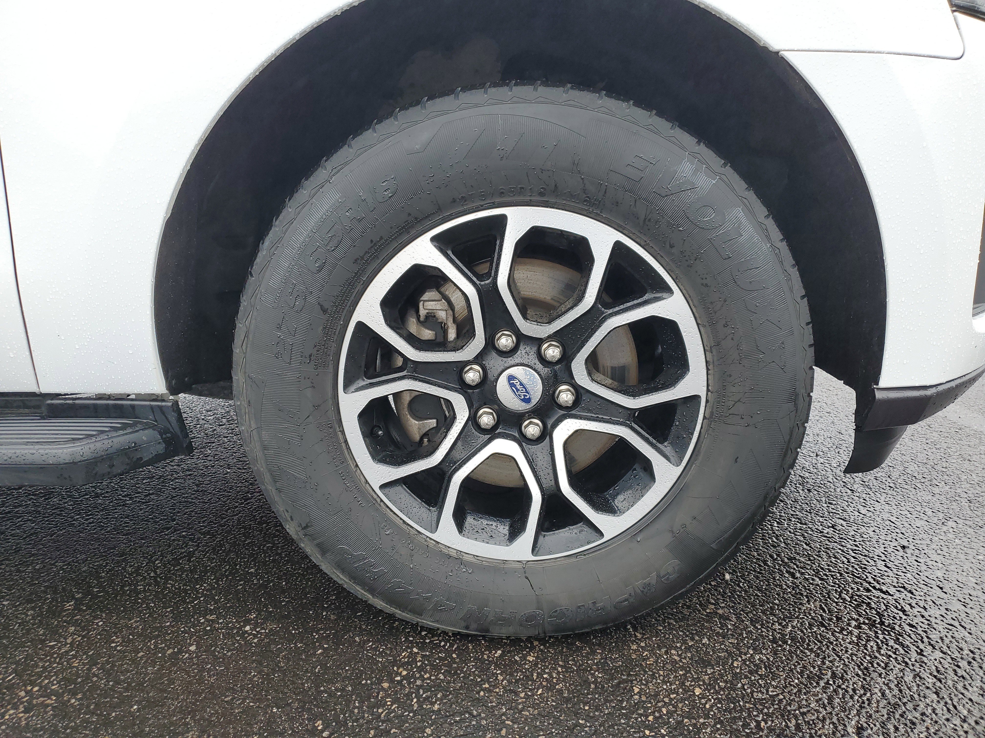 Used 2023 Ford Expedition Max XLT image 5