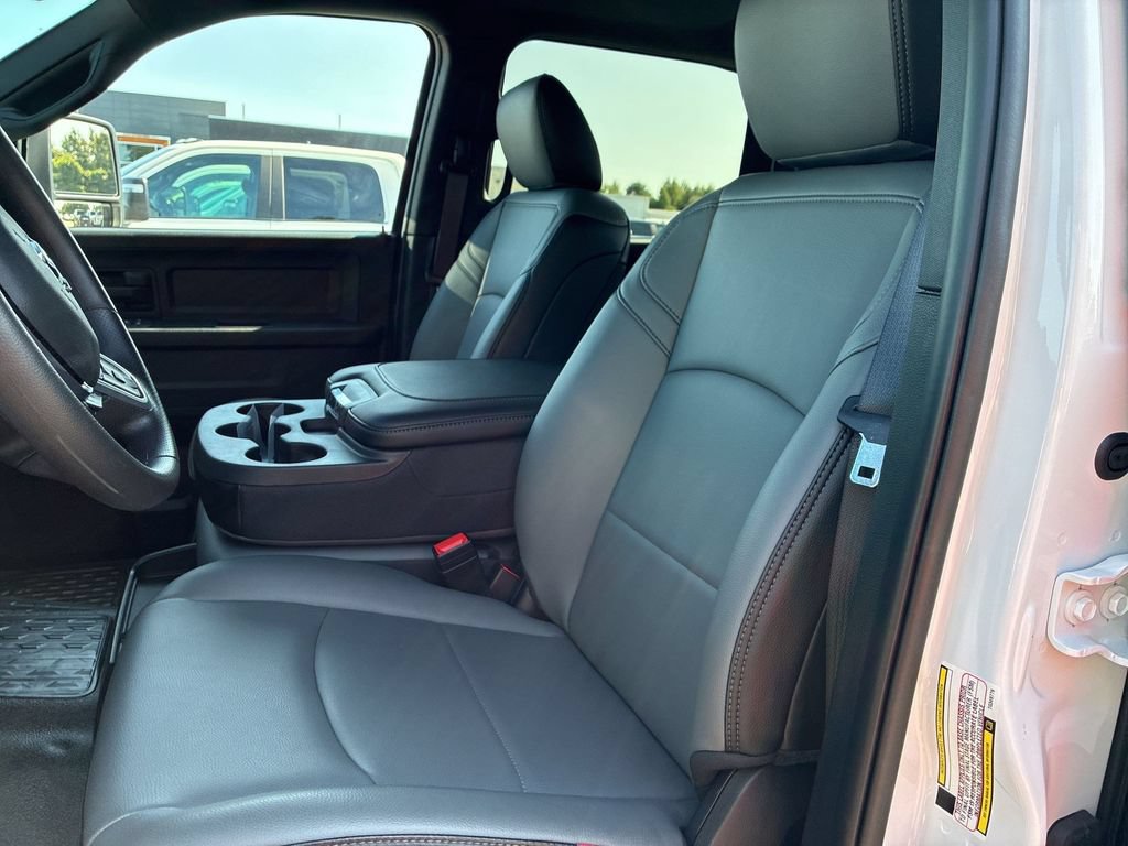 New 2026 RAM 3500 Tradesman AWD/4WD image 15