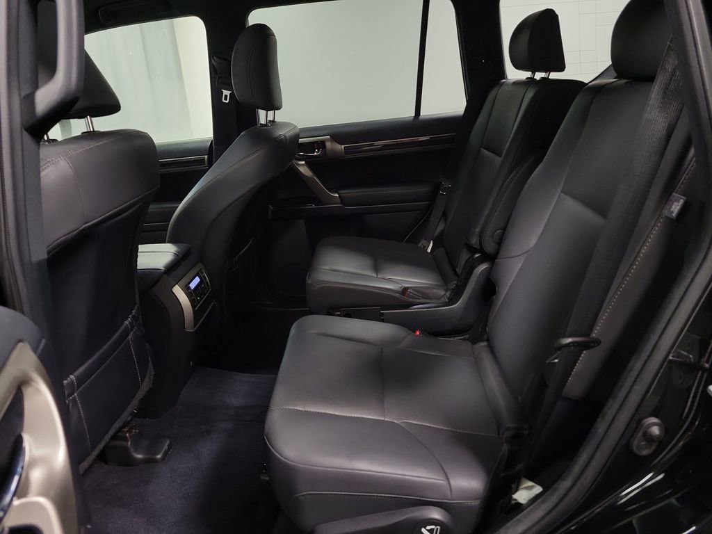 Used 2020 Lexus GX 460 Premium image 25