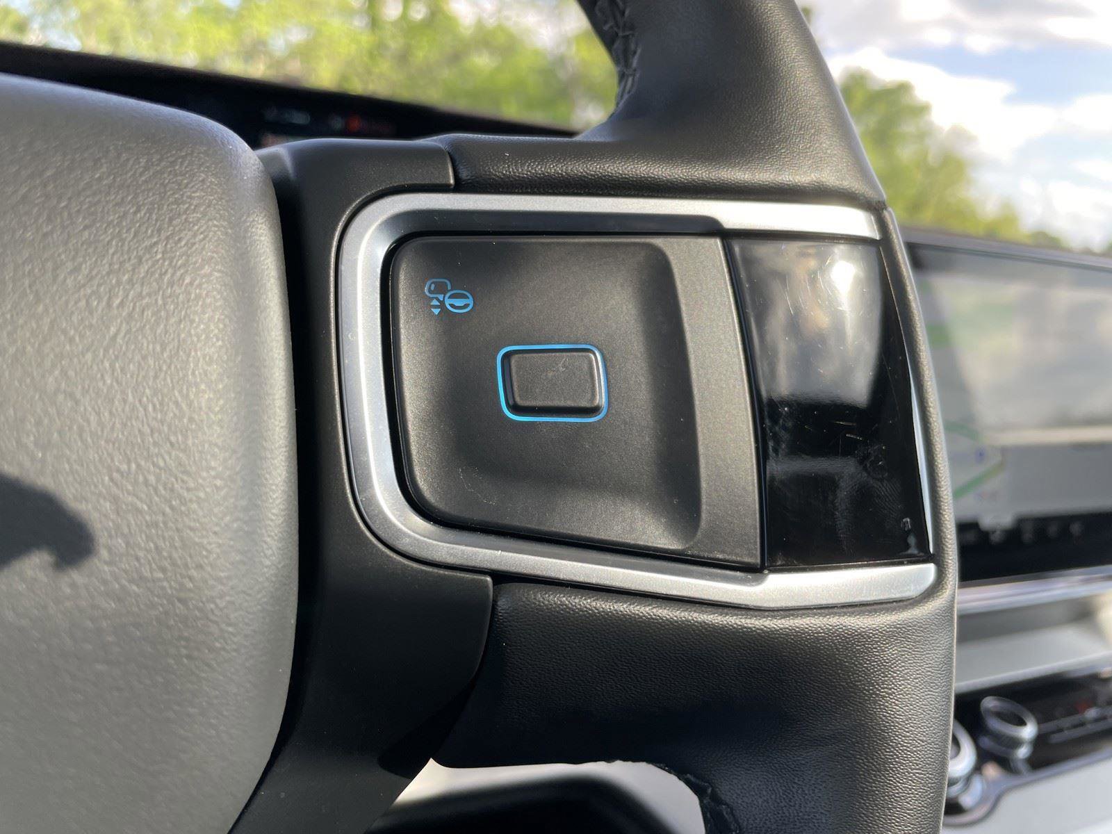 Used 2025 Ford Expedition Max Active AWD/4WD image 16