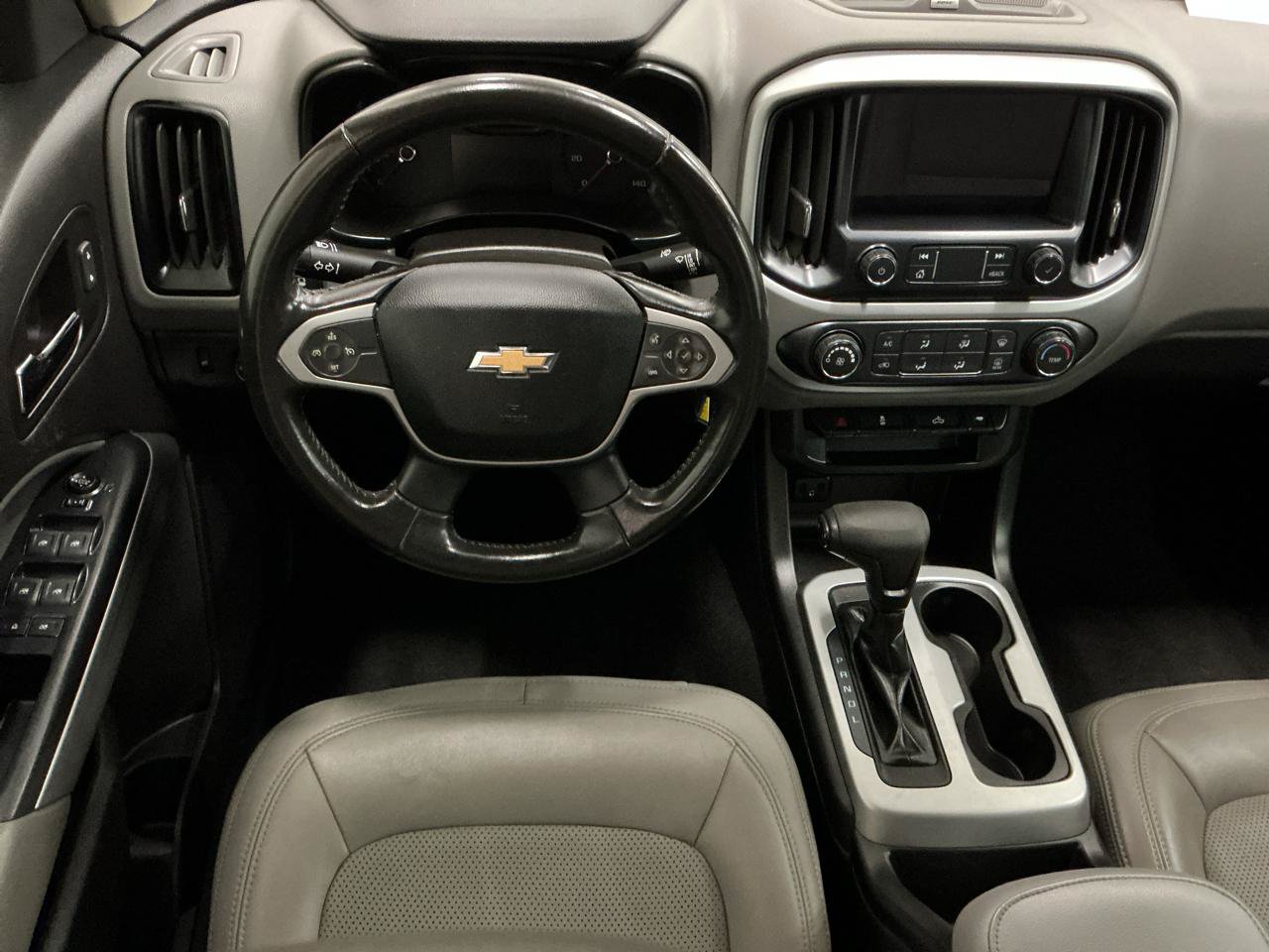 Used 2020 Chevrolet Colorado LT w/ LT Convenience Package RWD image 13