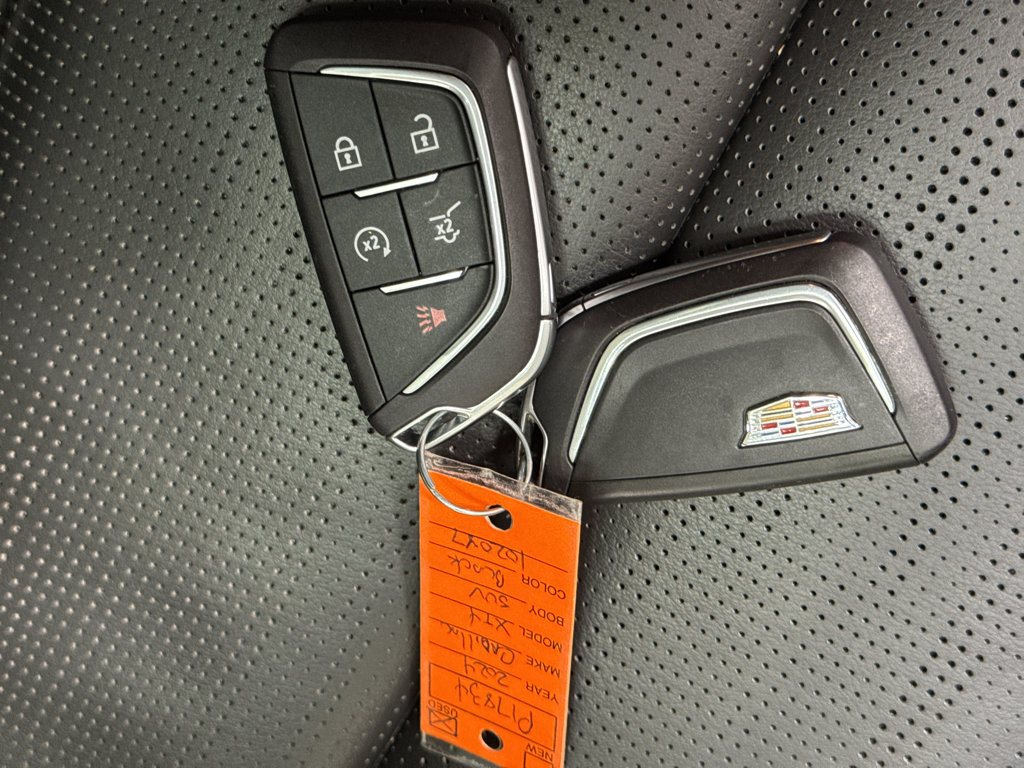 Used 2024 Cadillac XT4 Sport AWD/4WD image 42