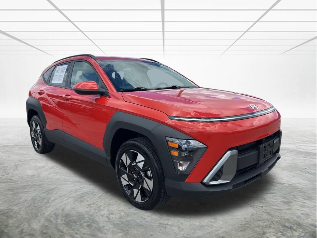 Used 2024 Hyundai Kona SEL image 2
