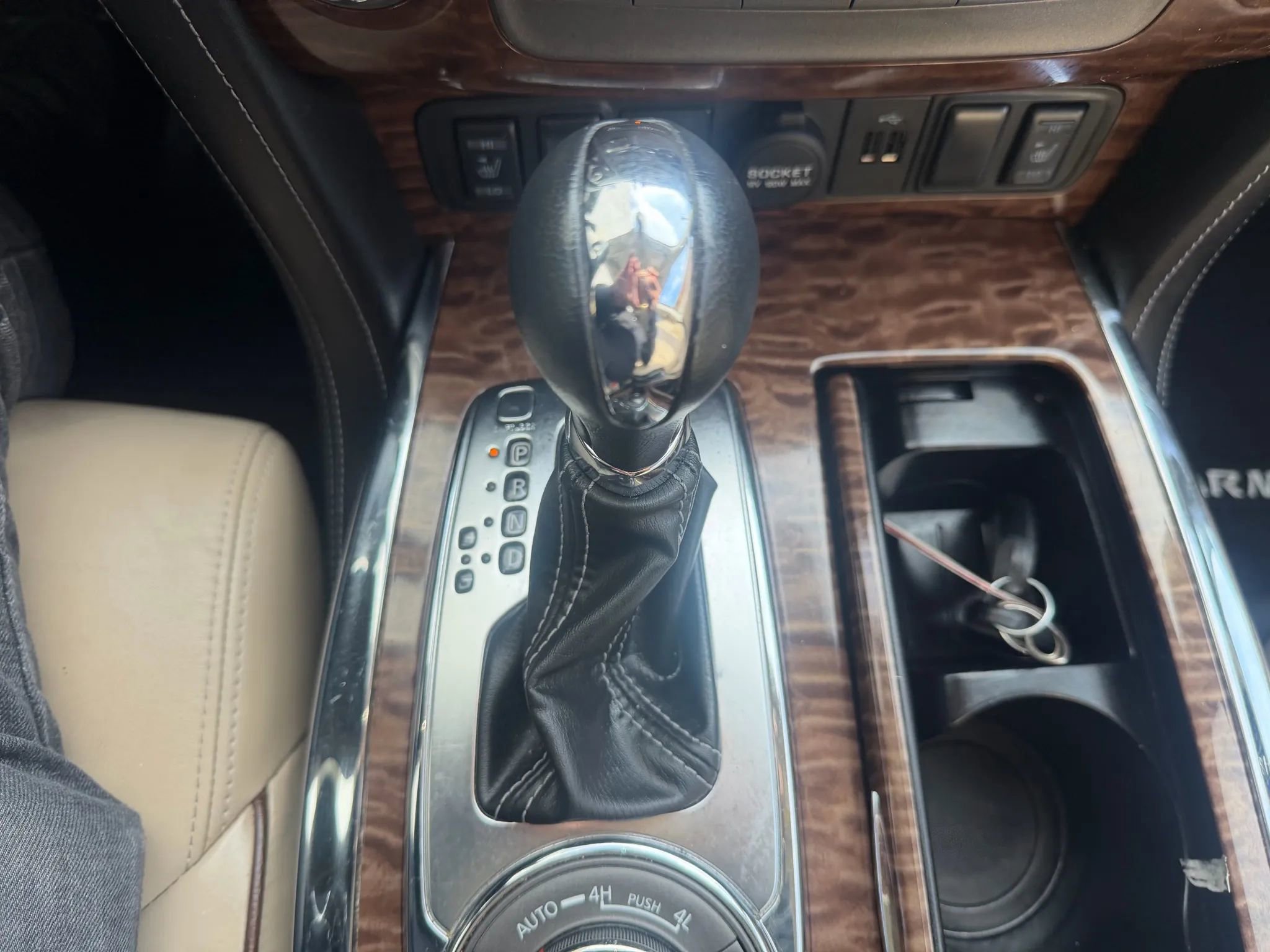 Used 2018 Nissan Armada SL w/ Premium Package image 23