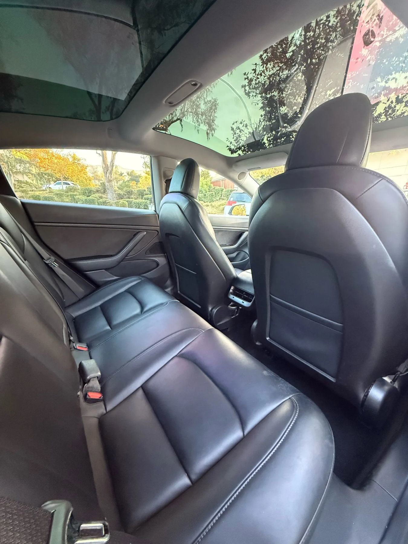 Used 2018 Tesla Model 3 Long Range image 18