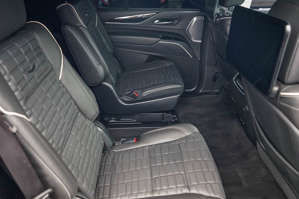 Used 2023 Cadillac Escalade V image 19