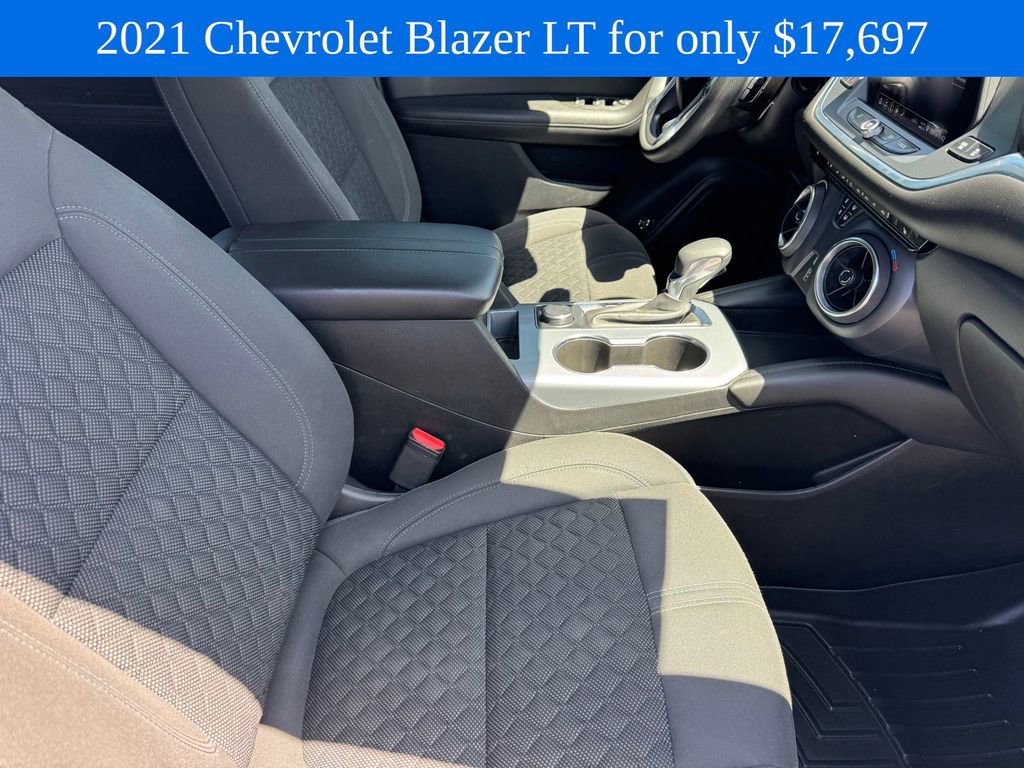 Used 2021 Chevrolet Blazer LT FWD image 9