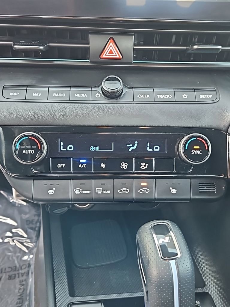 Used 2024 Hyundai Elantra N FWD image 21