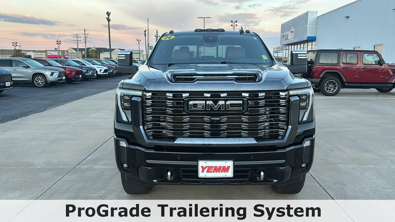 Used 2024 GMC Sierra 2500 Denali Ultimate image 3