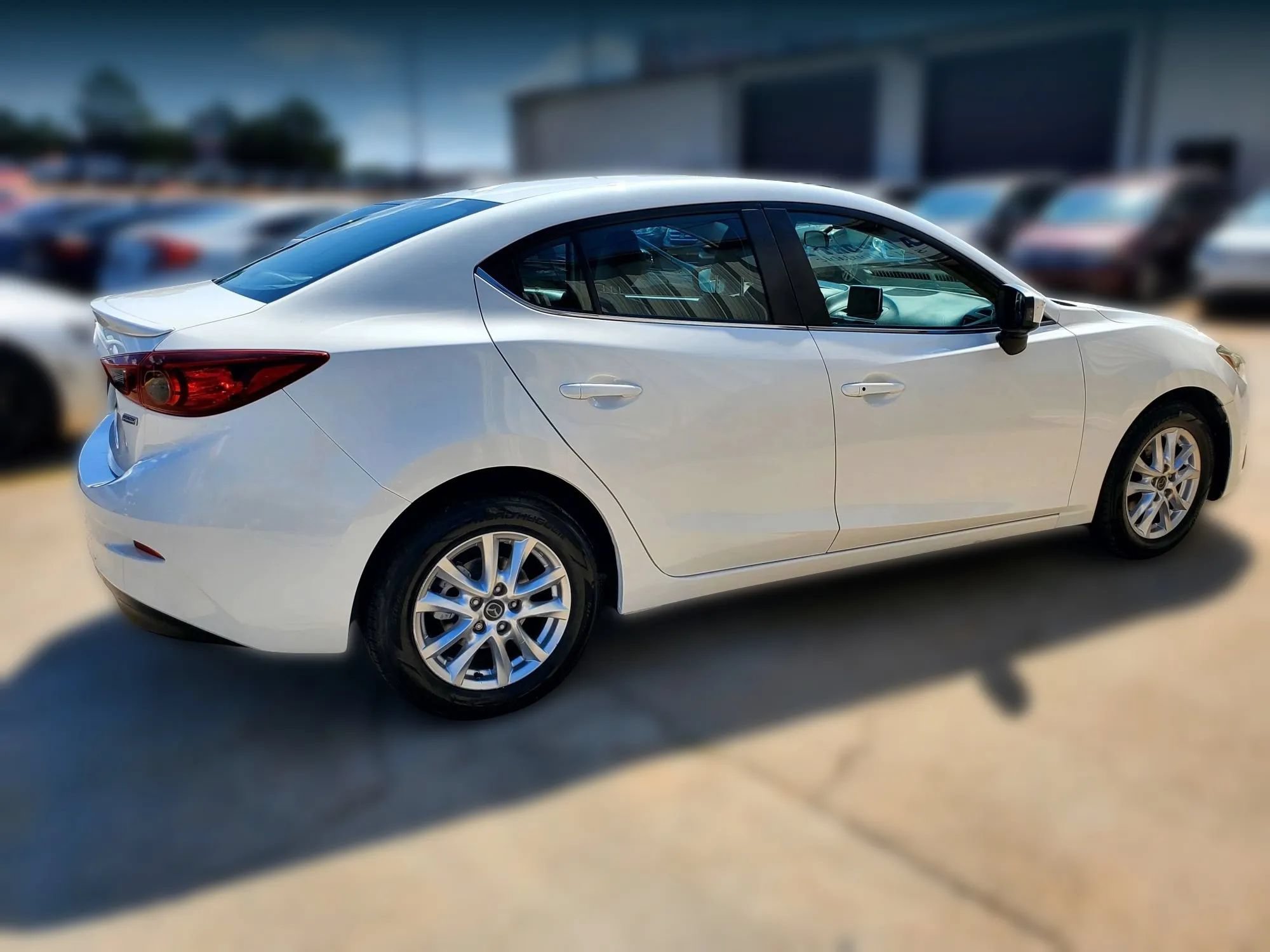 Used 2015 MAZDA MAZDA3 i Grand Touring FWD image 16
