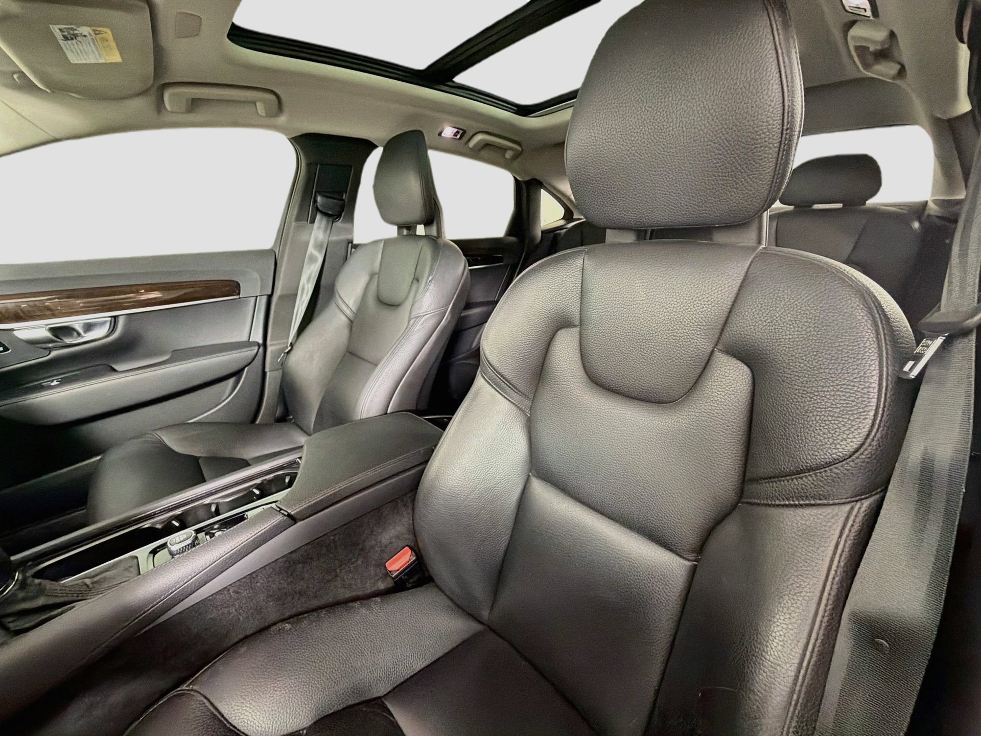 Used 2018 Volvo S90 T5 Momentum w/ Convenience Package FWD image 21