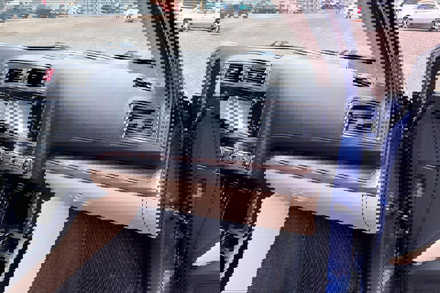 Used 2015 Subaru Outback 2.5i Limited AWD/4WD image 18