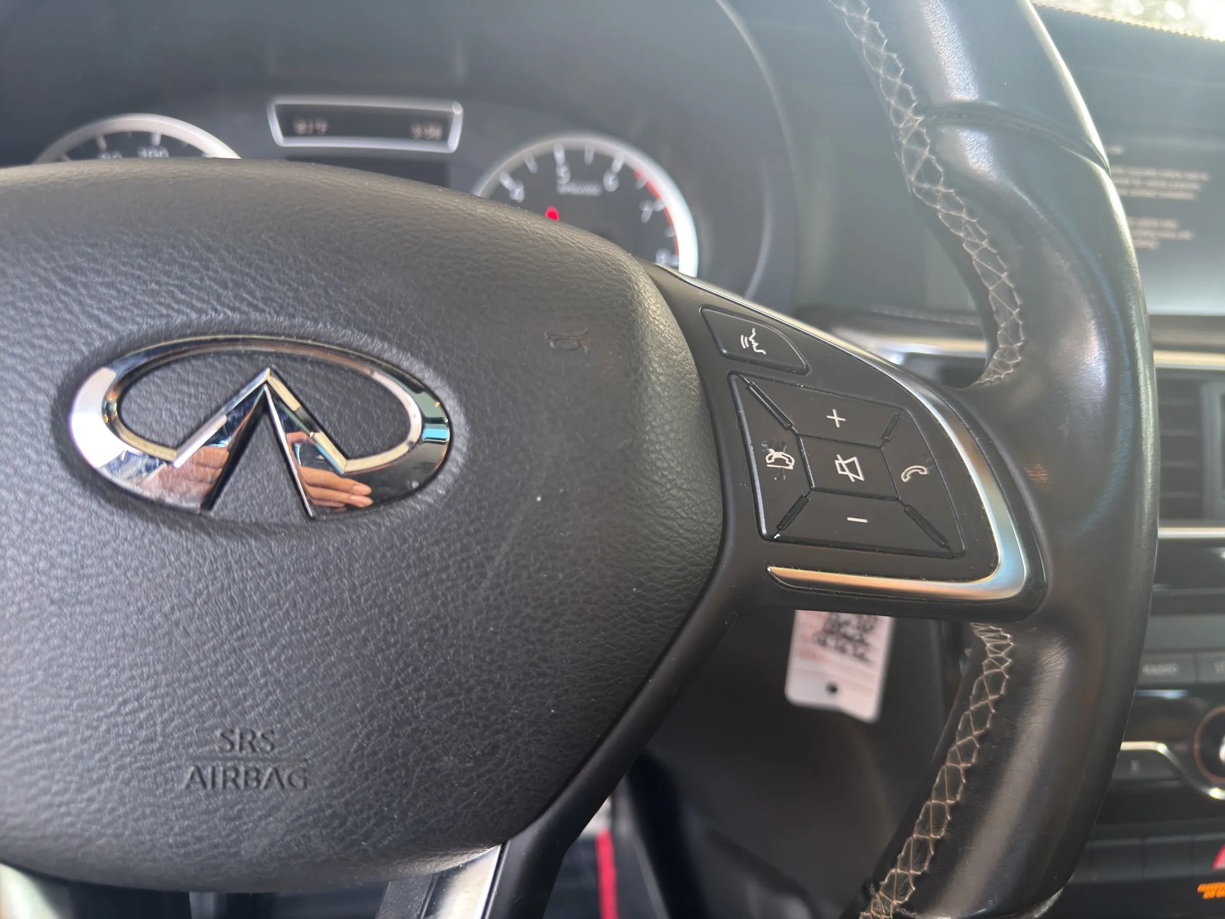 Used 2017 INFINITI QX30 Sport w/ Sport Leather Package FWD image 26