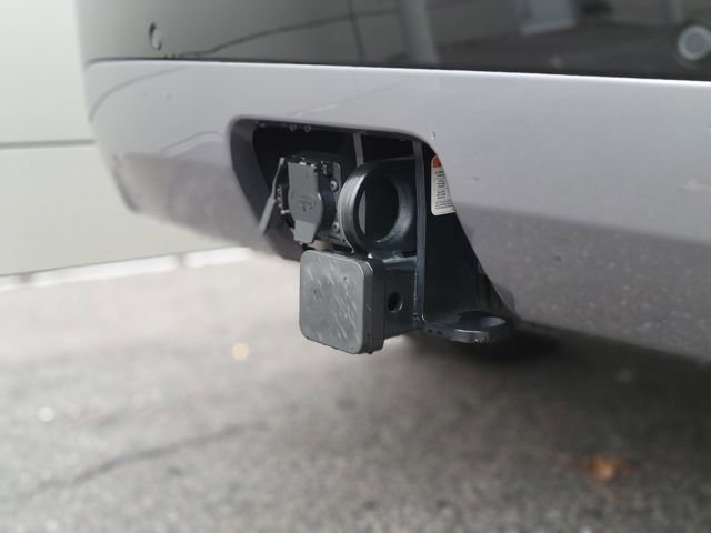 Used 2025 Land Rover Discovery Dynamic SE image 44