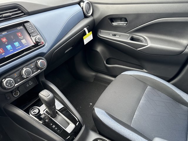 New 2025 Nissan Versa SV image 15