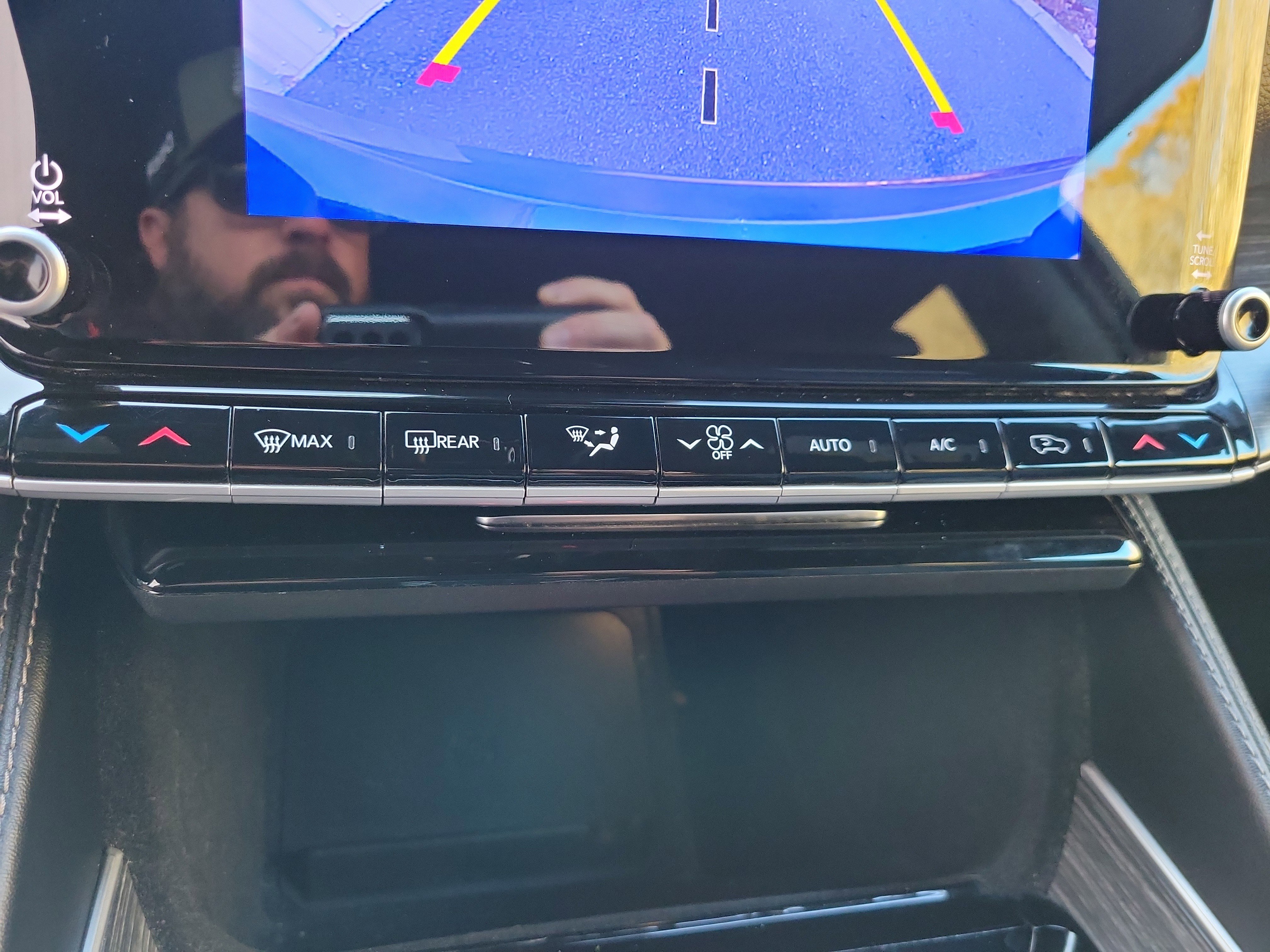 Used 2024 Jeep Wagoneer L Series II image 25