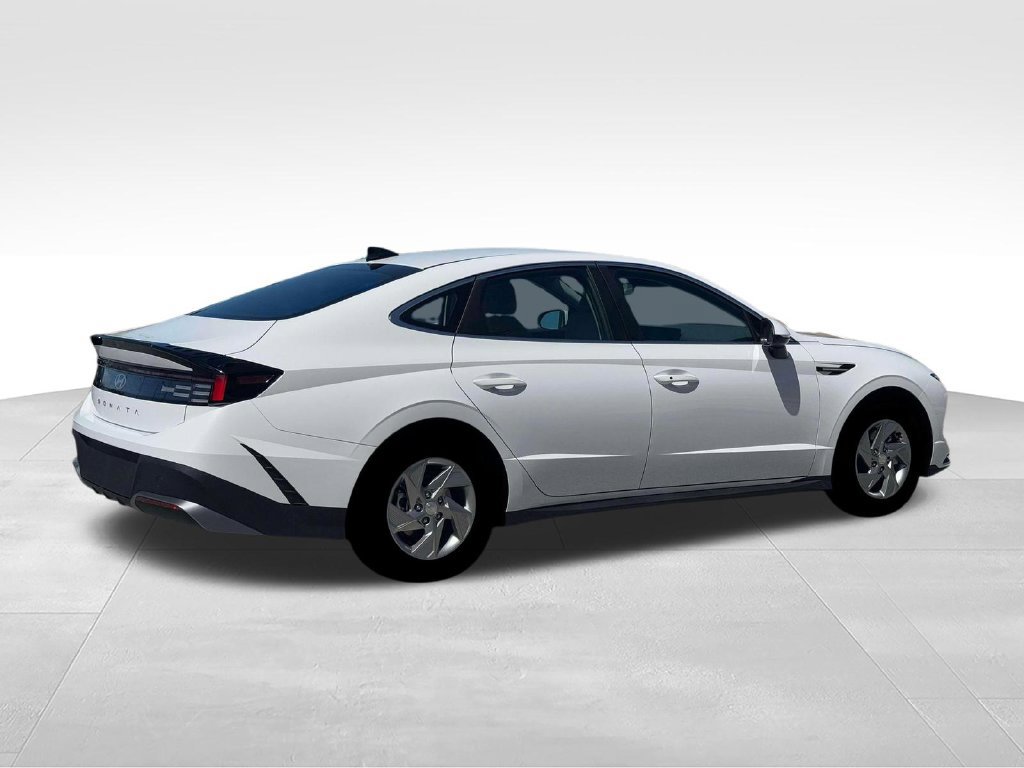 New 2026 Hyundai Sonata SE FWD image 9