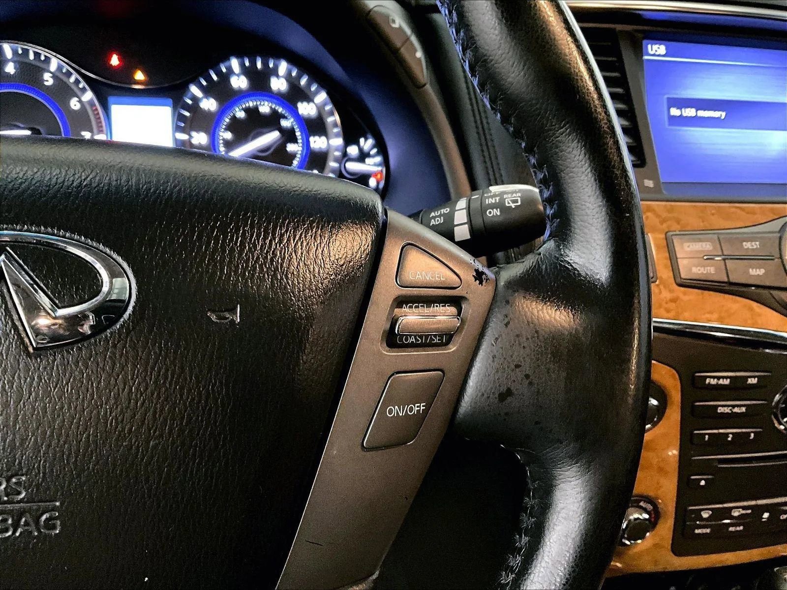 Used 2014 INFINITI QX80 2WD w/ Theater Package image 19