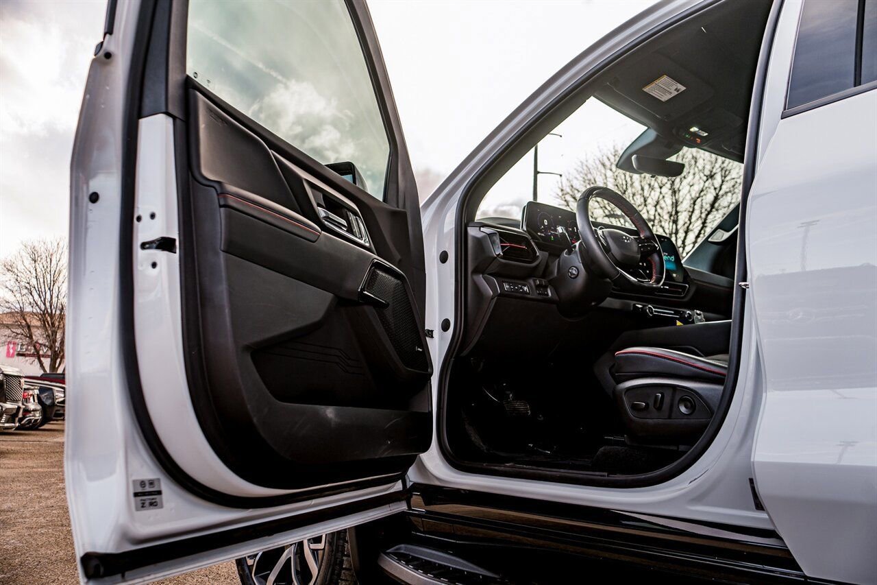 Used 2024 Chevrolet Silverado EV RST image 17