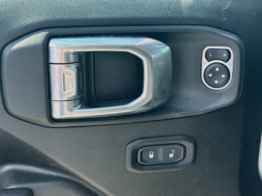 Certified 2022 Jeep Wrangler Unlimited Sport AWD/4WD image 18