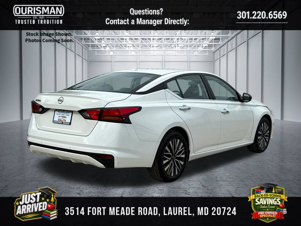 Used 2025 Nissan Altima 2.5 SV FWD image 2